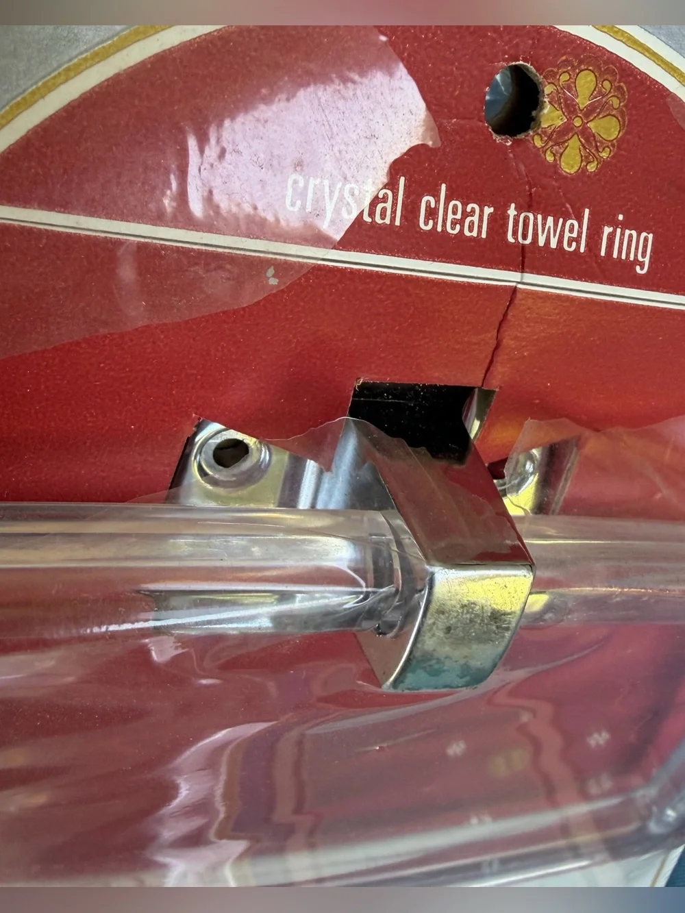 🍒💣 Vintage MCM Ekco crystal clear towel ring
